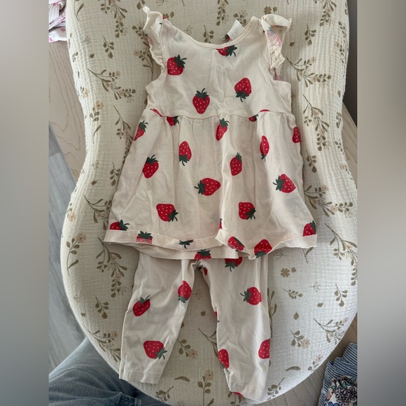 Bundle Floral and Strawberry Print Tops - Picture 2 of 5